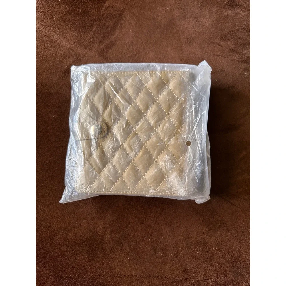 Sarinah SVH Quilted Travel Jewelry Organizer Binder Tan Waterproof Case NEW